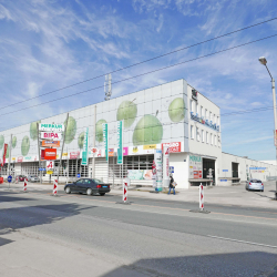 Außenansicht Fachmarktzentrum Salzburg