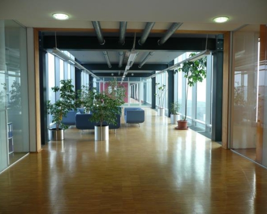 Vielseitige Büroflächen in modernem Betriebsobjekt