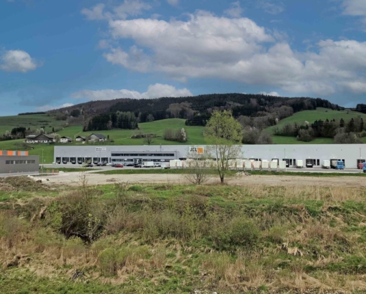 Gewerbegrundstück direkt an der Autobahn A1 im OÖ Seengebiet