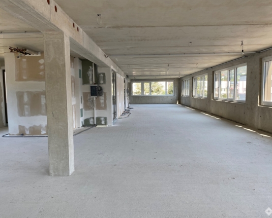 Moderne Bürolösung in Neubau