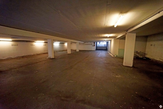 Tiefgaragenstellplätze im Andräviertel zu vermieten