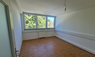 Lichtdurchflutete, hochwertige Einzelbüros