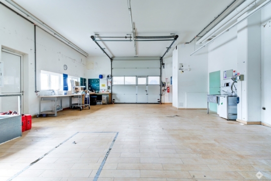 Vielseitiges Lager in Henndorf am Wallersee zu vermieten