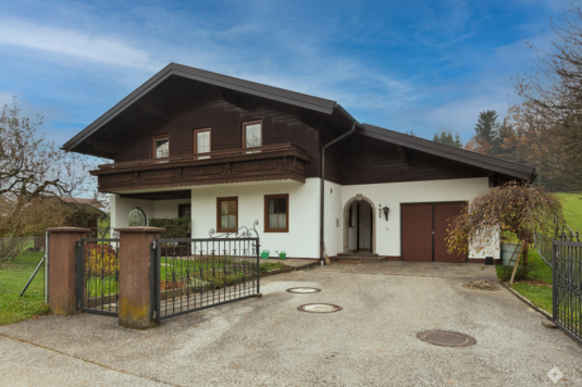 Charmantes Einfamilienhaus im Grünen