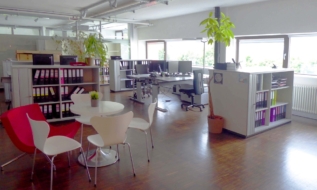 Stylische Büro- und Ausstellungsflächen