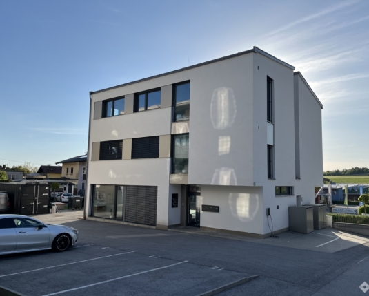 Moderne Büroeinheit in verkehrsgünstiger Lage