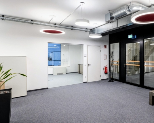 Moderne Bürofläche mit Terrasse im „AlpAreal“ Salzburg