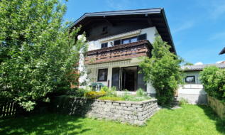 Wohnen mit Garten – Doppelhaushälfte mit Terrasse und Balkon