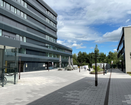 Erstbezug – Büroflächen in modernem Gewerbepark zu vermieten