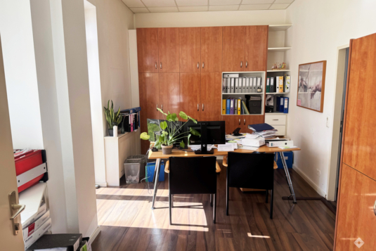 Großzügige, lichtdurchflutete Bürofläche in Flughafennähe