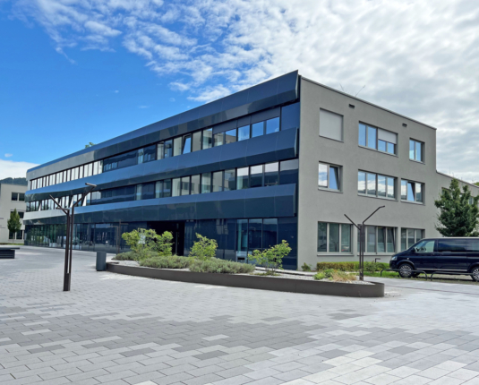 Erstbezug – Büroflächen in modernem Gewerbepark zu vermieten