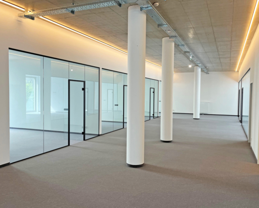 Erstbezug – Büroflächen in modernem Gewerbepark zu vermieten