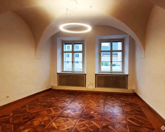 Gepflegtes Büro in historischem Zentrum