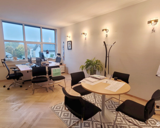 Einladende Büroeinheit in Salzburg-Süd