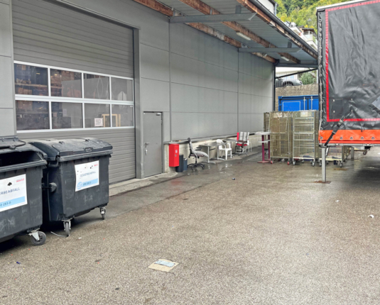 Lagerflächen mit Büro in Hallwang zu vermieten