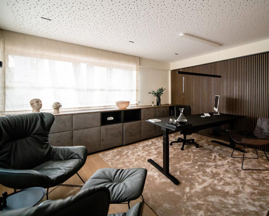 Exklusives Anlageobjekt: Moderne Praxis im Zentrum von Kitzbühel