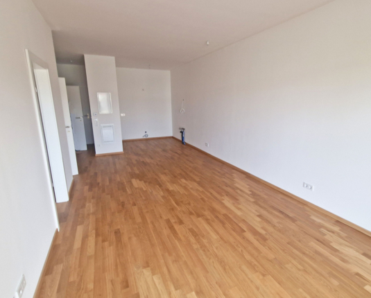 2-Zimmer-Neubauwohnung mit großem Westbalkon