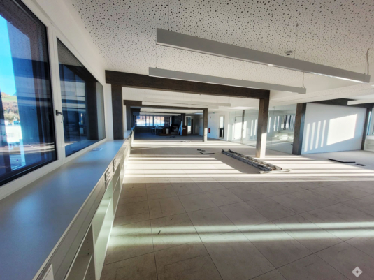 Penthousebüro mit Terrasse