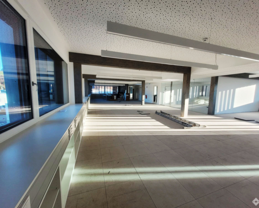 Penthousebüro mit Terrasse