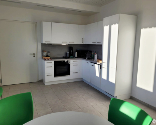 Moderne Bürofläche in Sam