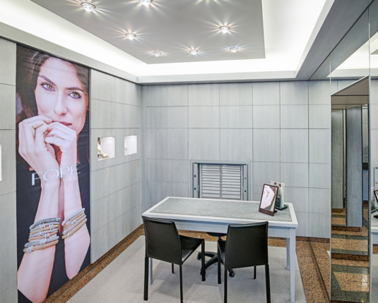 Tradition trifft Frequenz: Geschäftslokal in zentraler Salzburger Altstadtlage zu vermieten