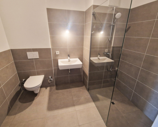 Neubau! 2-Zimmer-Wohnung mit 10 m² Balkon