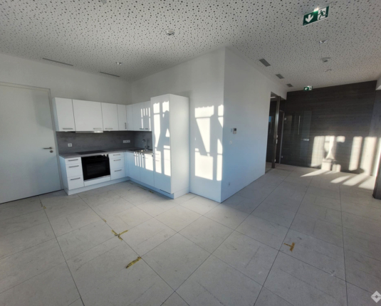 Penthousebüro mit Terrasse