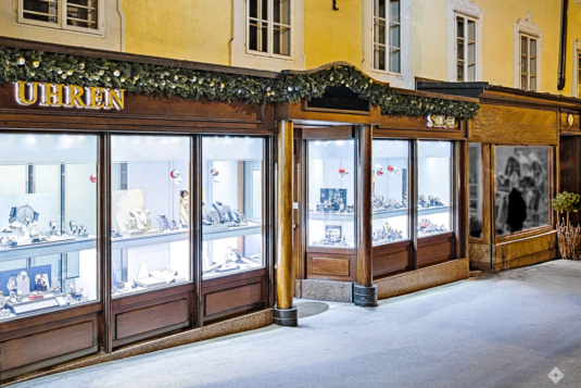 Tradition trifft Frequenz: Geschäftslokal in zentraler Salzburger Altstadtlage zu vermieten