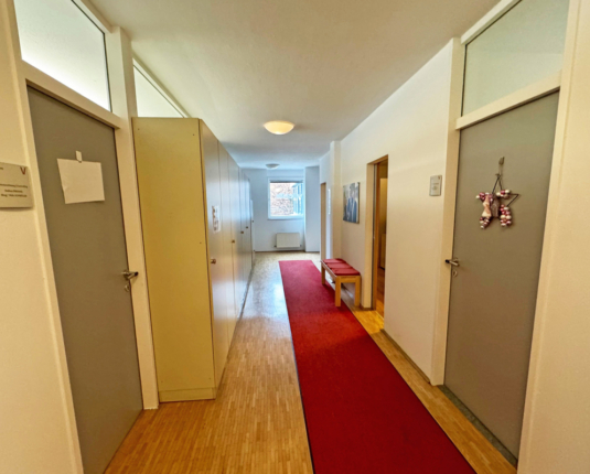 Zentrales Büro mit Geschäftslokal und guter Anbindung in Maxglan