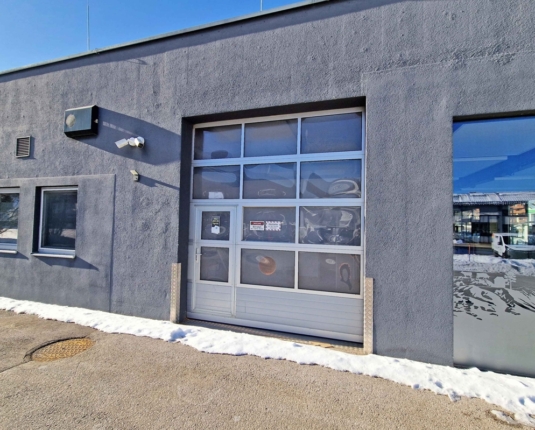 Einmalige Möglichkeit: Modernes Geschäftslokal in FMZ nahe Autobahn