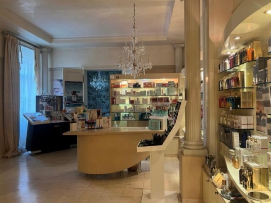 Renommiertes Cosmetic Institut zur Übernahme