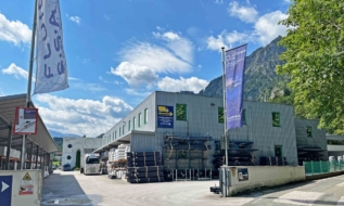 Betriebsliegenschaft in praktischer Lage zur Miete