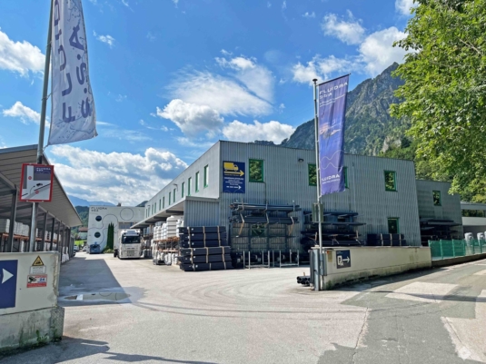 Betriebsliegenschaft in praktischer Lage zur Miete