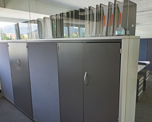 Moderne und großzügige Bürofläche