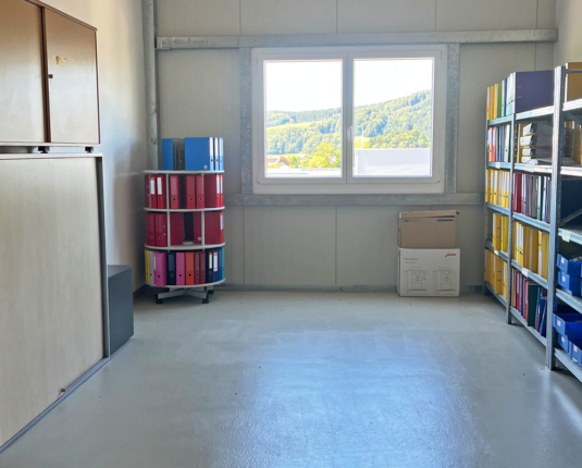 Moderne Büroflächen in neuwertiger Betriebsliegenschaft zur Miete