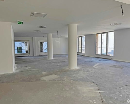 Helle, renovierte Bürofläche mit Gestaltungspotenzial im beliebten Andräviertel