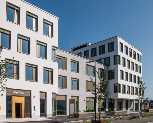 Moderne Bürofläche mit Terrasse im „AlpAreal“ Salzburg