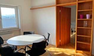 Praktische Bürofläche in gepflegtem Gewerbestandort