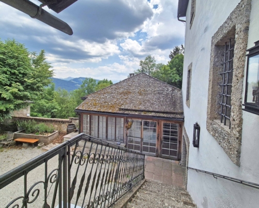 Beliebter Ausflugsgasthof am Kapuzinerberg