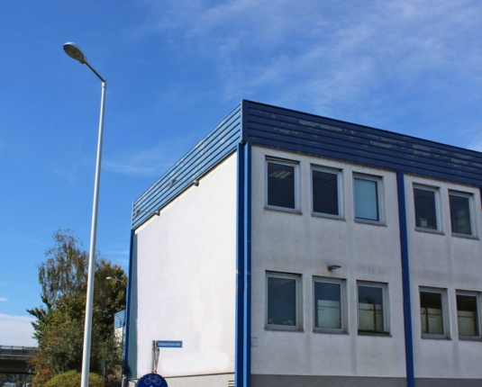 Gepflegte Lagerhalle zur Miete