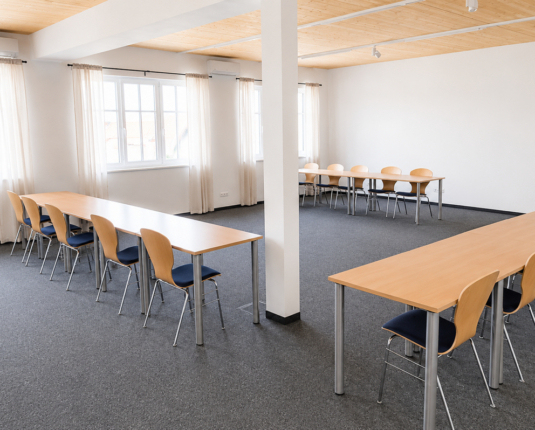 Modernes Büro in einem eindrucksvollen Bürohaus
