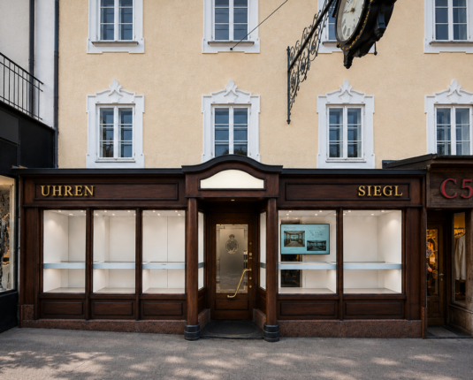 Tradition trifft Frequenz: Geschäftslokal in zentraler Salzburger Altstadtlage zu vermieten