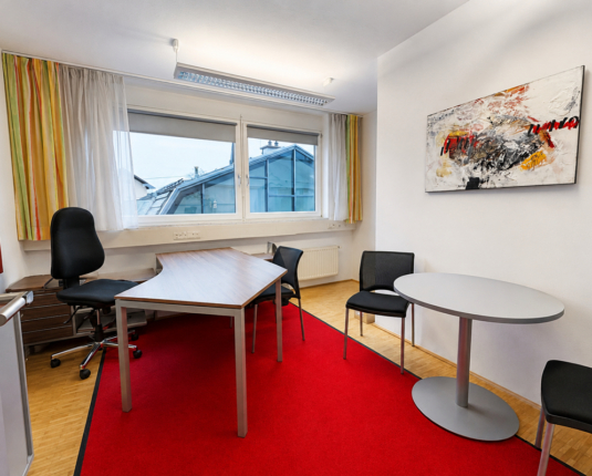 PREISREDUKTION: Großzügiges Büro mit sehr guter Verkehrsanbindung in Maxglan