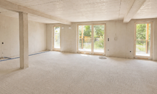 Lichtdurchflutete Neubau-Gewerbefläche mit Loggia