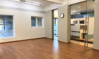 Helle Bürofläche mit vielseitiger Nutzung im Loft Ambiente